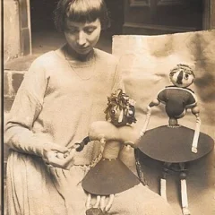 Hannah Höch height profile photo