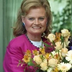 Hannelore Kohl height profile photo