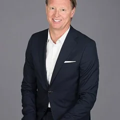 Hans Vestberg height profile photo