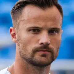 Haris Seferovic height profile photo