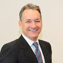 Harry Crosby (businessman) height profile photo