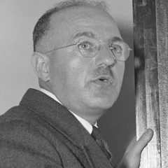 Harry Dexter White height profile photo