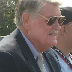 Hayden Fry height profile photo