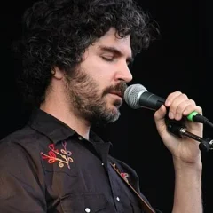 Hayden (musician) height profile photo