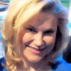 Heidi Cruz height profile photo