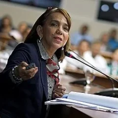 Heidi Mendoza height profile photo
