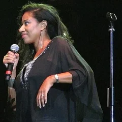 Helen DeMacque height profile photo