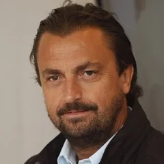 Henri Leconte height profile photo
