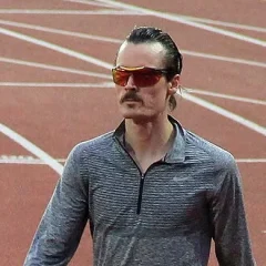 Henrik Ingebrigtsen height profile photo