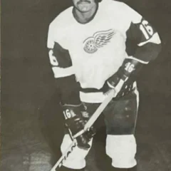 Henry Boucha height profile photo