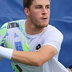 Henry Patten height profile photo