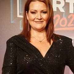Hera Björk height profile photo
