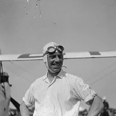 Hereward de Havilland height profile photo