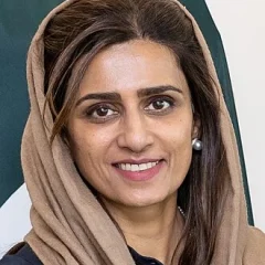 Hina Rabbani Khar height profile photo