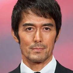 Hiroshi Abe (actor) height profile photo
