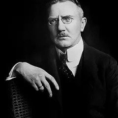 Hjalmar Schacht height profile photo