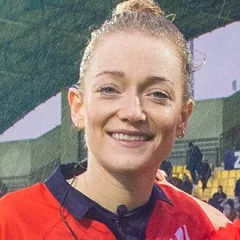 Hollie Davidson height profile photo