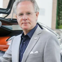 Horacio Pagani (auto executive) height profile photo