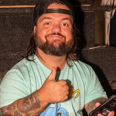 Hornswoggle height profile photo