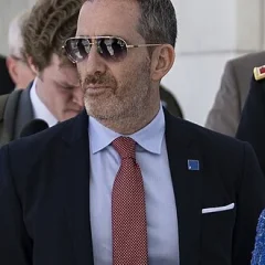 Howie Roseman height profile photo
