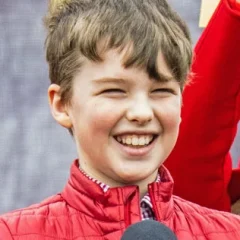 Iain Armitage height profile photo