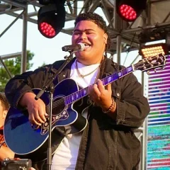 Iam Tongi height profile photo