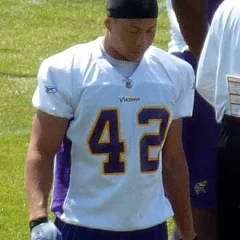 Ian Johnson (American football) height profile photo
