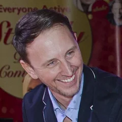 Ian Waite height profile photo