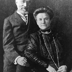 Ida Straus height profile photo