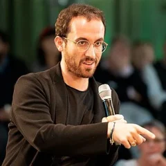 Igor Levit height profile photo