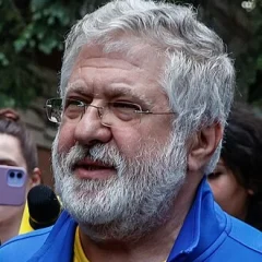 Ihor Kolomoyskyi height profile photo