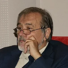 İlber Ortaylı height profile photo