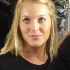 India Oxenberg height profile photo
