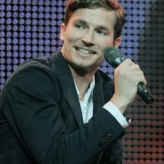 Iouri Podladtchikov height profile photo