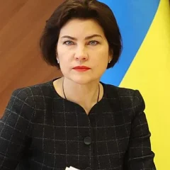 Iryna Venediktova height profile photo