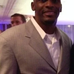 Isaac Bruce height profile photo