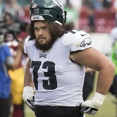 Isaac Seumalo height profile photo