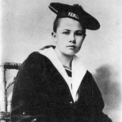 Isabelle Eberhardt height profile photo