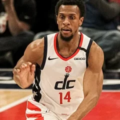 Ish Smith height profile photo
