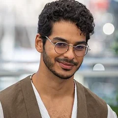 Ishaan Khatter height profile photo