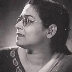 Ismat Chughtai height profile photo