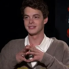Israel Broussard height profile photo