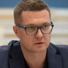 Ivan Bakanov height profile photo