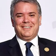 Iván Duque height profile photo