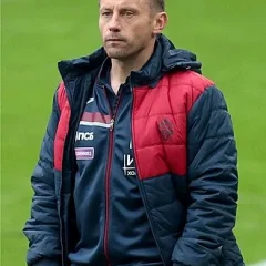 Ivica Olić height profile photo