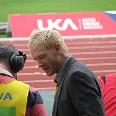 Iwan Thomas height profile photo