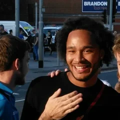 Izzy Brown height profile photo