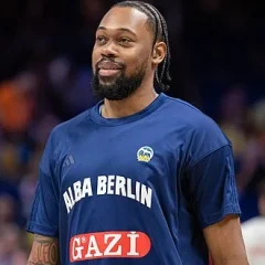 J'Wan Roberts height profile photo