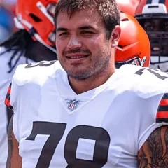 Jack Conklin height profile photo