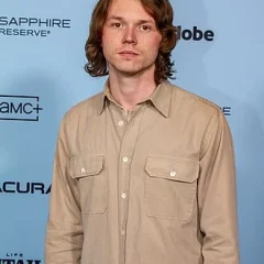 Jack Kilmer height profile photo